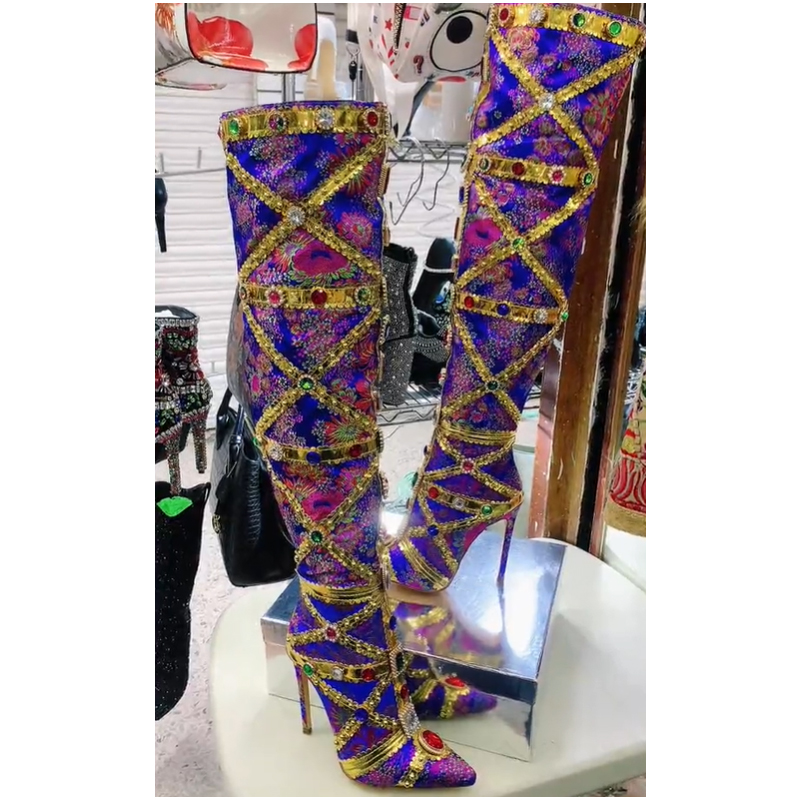 Embroidery Wedding - Sepatu Bot Setinggi Paha Stiletto Berhias