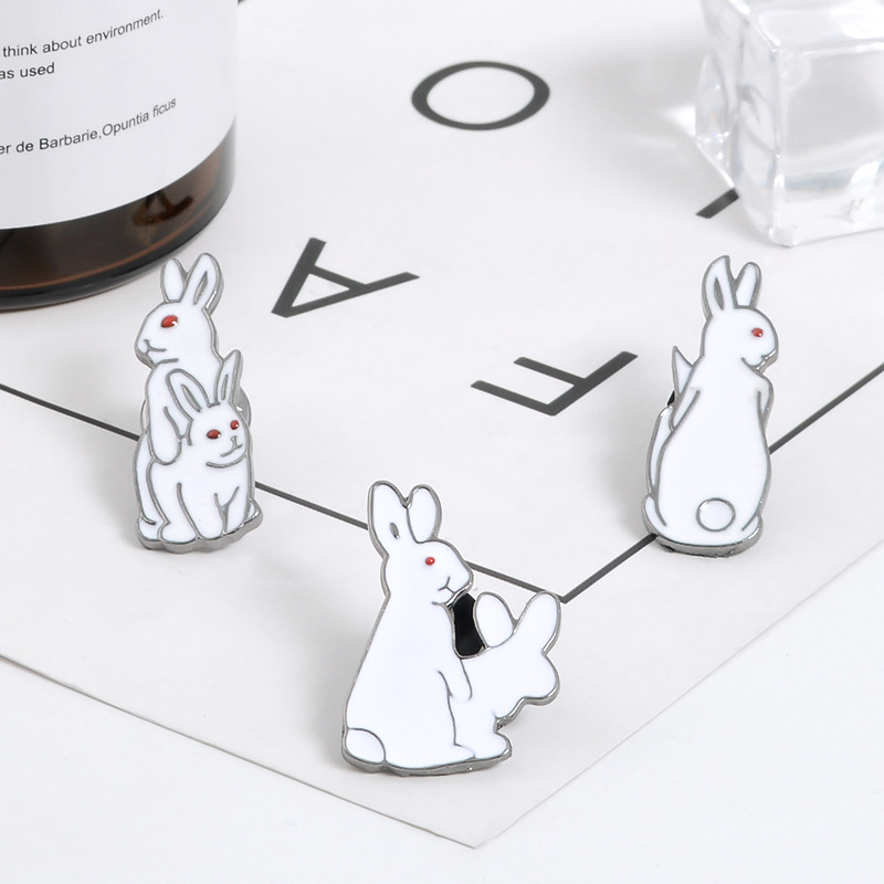 Bros Pin kartun hewan kelinci  - Embroidery Rabbit ulasan dan harga