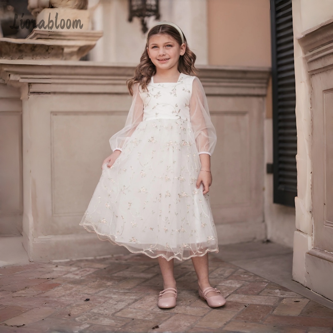 Gaun Gadis Bunga Kustom dengan - Embroidery Wedding ulasan dan harga